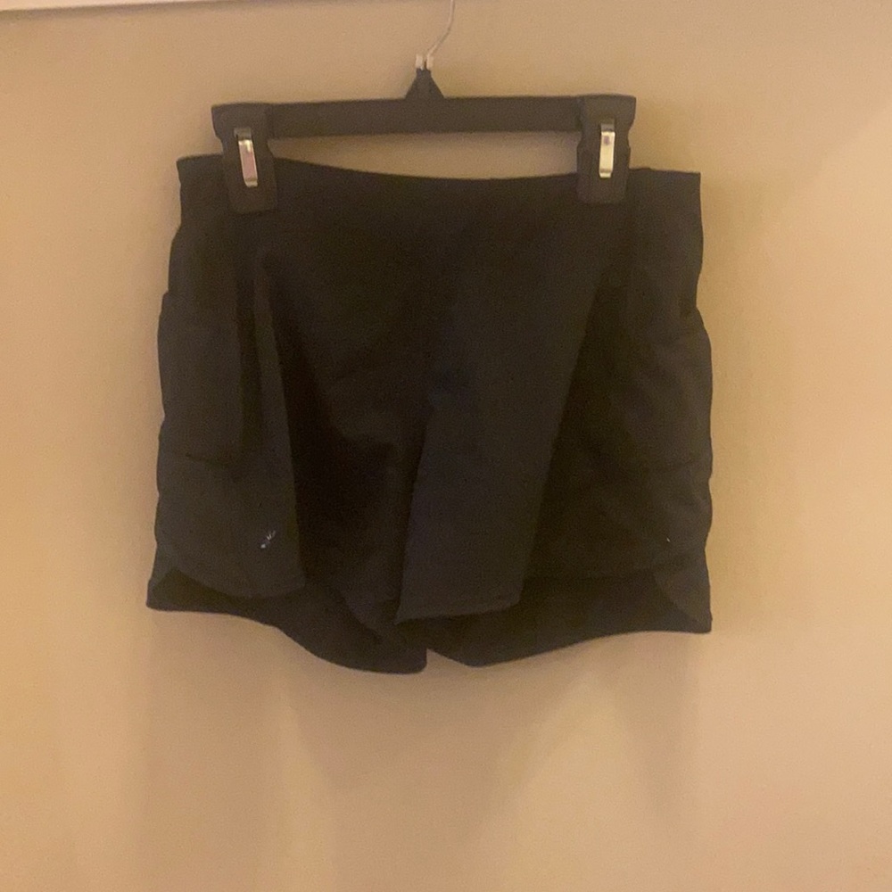 Size 12 Athleta Girl record breaker short